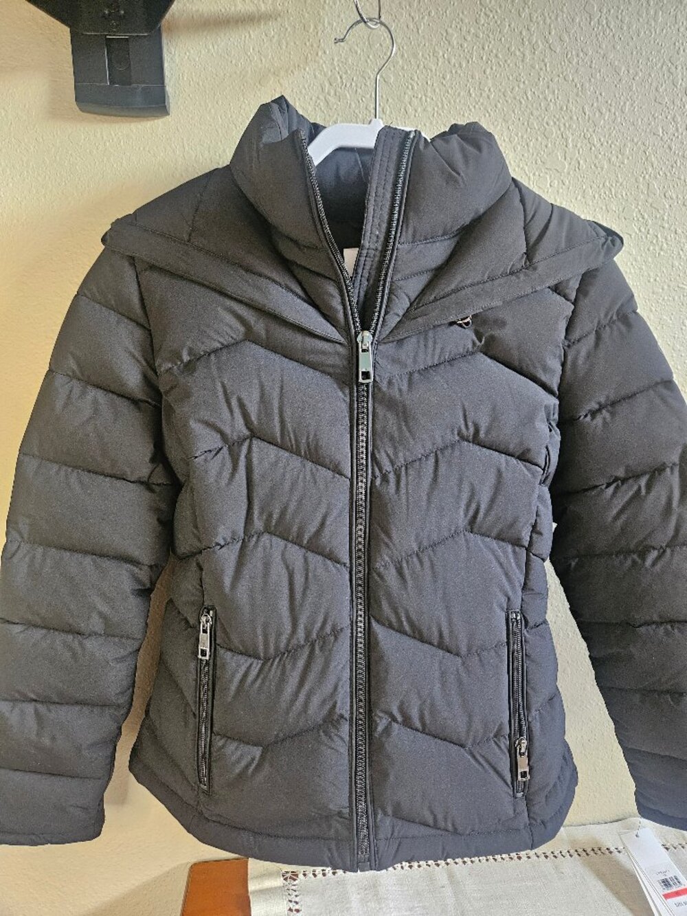 Calvin Klein Wolmen's Short Zip -Up Puffer Coat XS